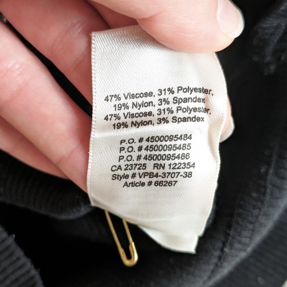 Aritzia Wilfred Ribbed Slit Top - Picture 6 of 9